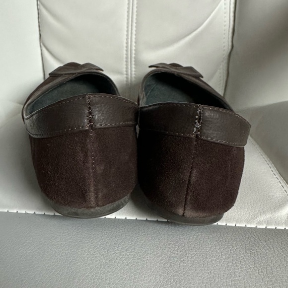 AEO Brown Pointed Toe Flats - Size 8 - Picture 4 of 4